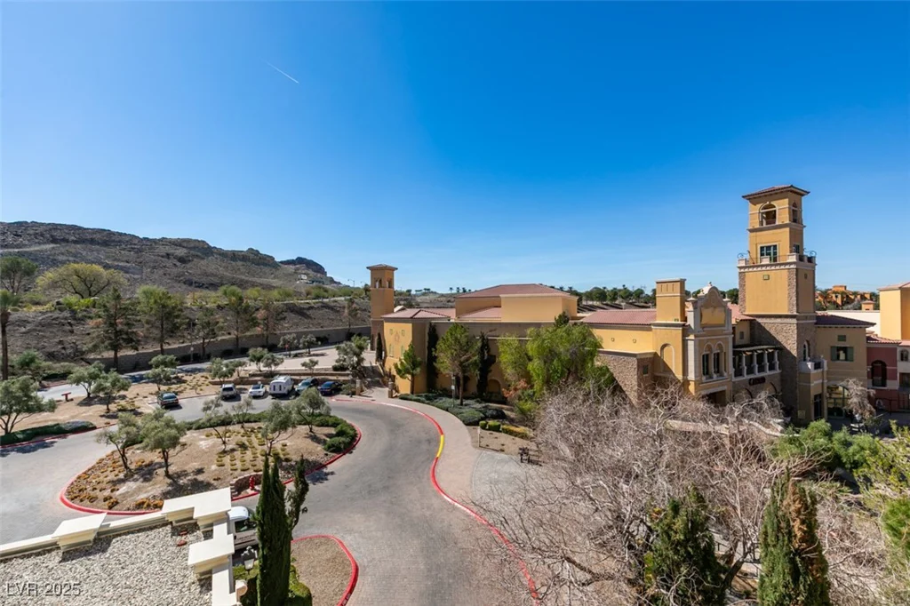 30 Strada Di Villaggio, Henderson, NV 89011