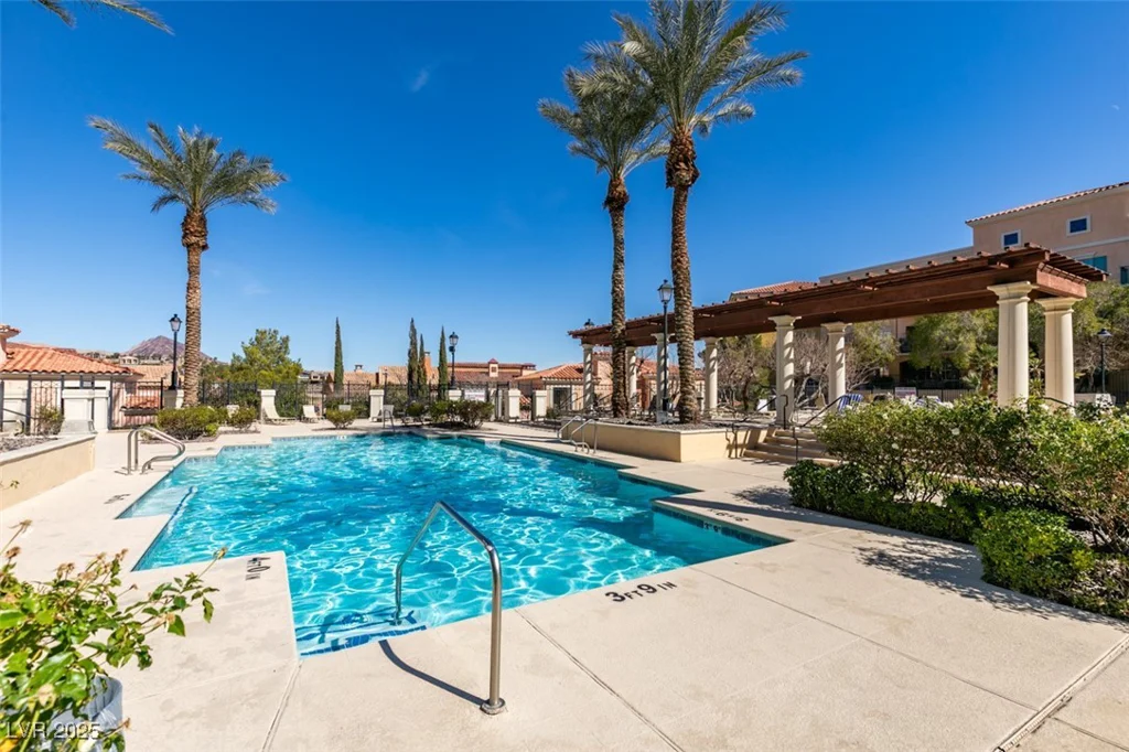 30 Strada Di Villaggio, Henderson, NV 89011