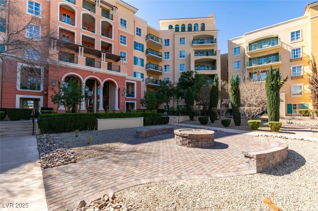 30 Strada Di Villaggio, Henderson, NV 89011