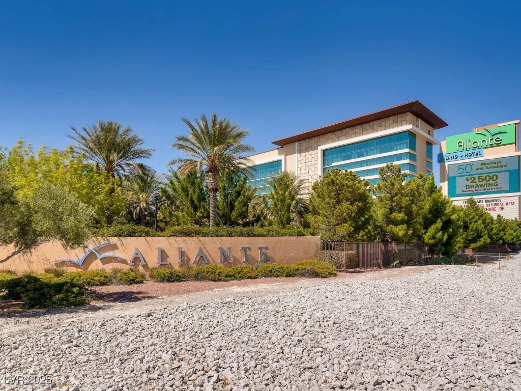 2384 Yellow Bird, North Las Vegas, NV 89084
