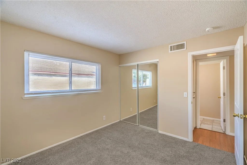 3963 Redwood, Las Vegas, NV 89103