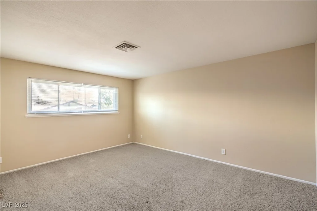 3963 Redwood, Las Vegas, NV 89103