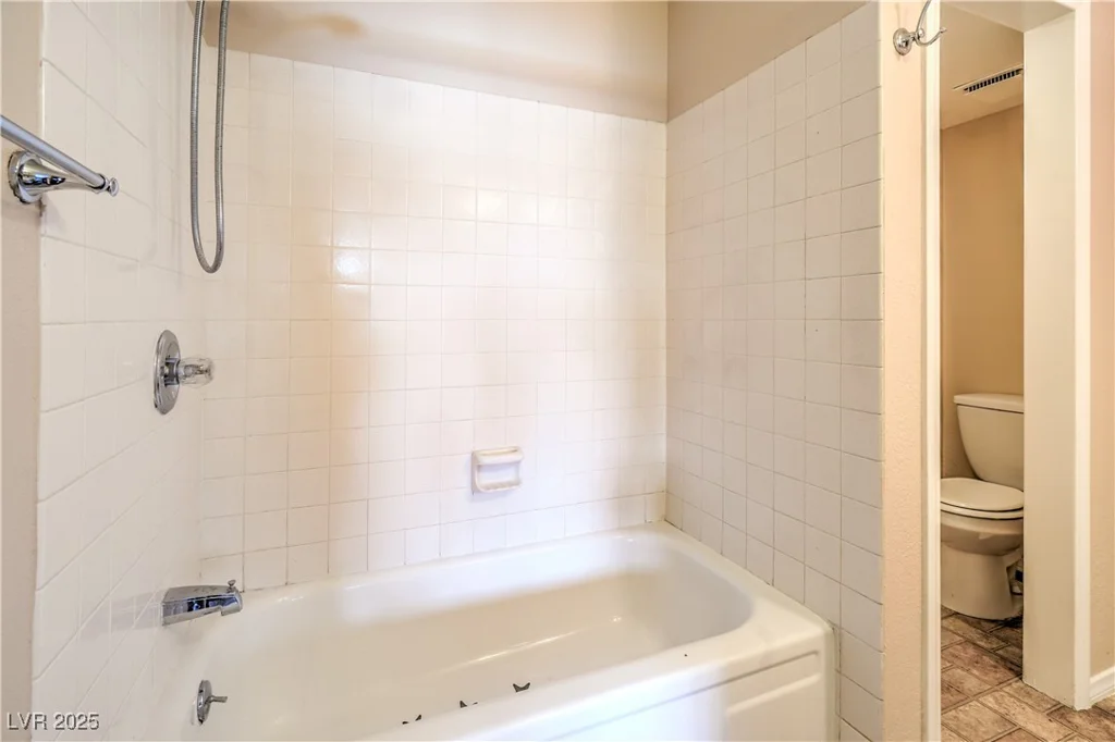 3963 Redwood, Las Vegas, NV 89103