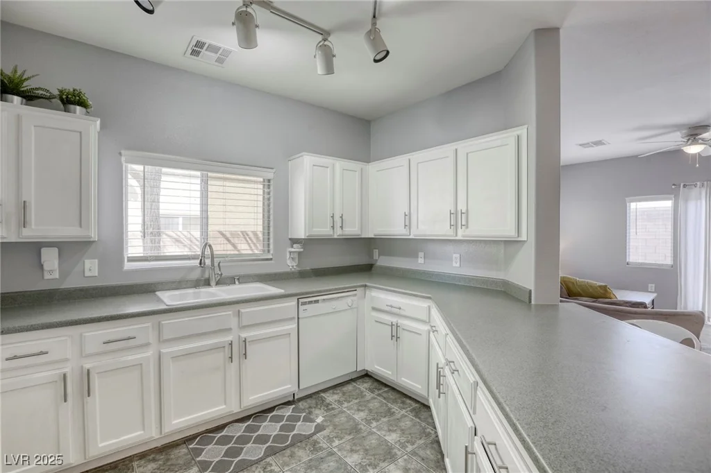 4028 Smokey Fog, North Las Vegas, NV 89081
