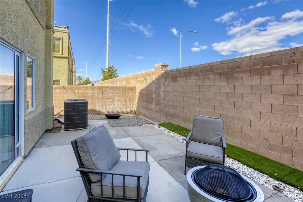 4028 Smokey Fog, North Las Vegas, NV 89081