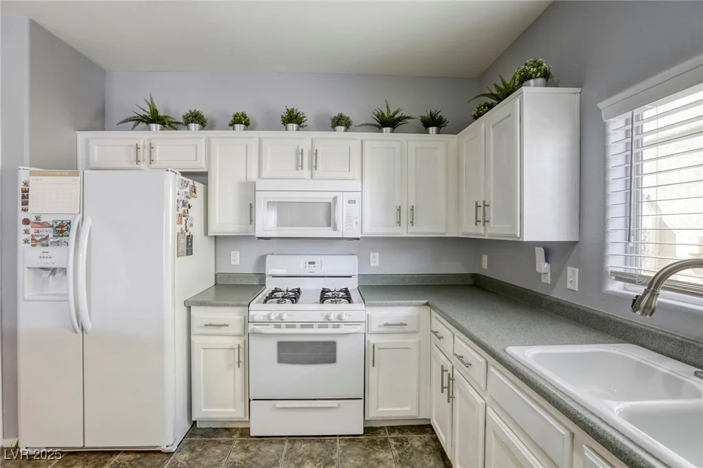 4028 Smokey Fog, North Las Vegas, NV 89081