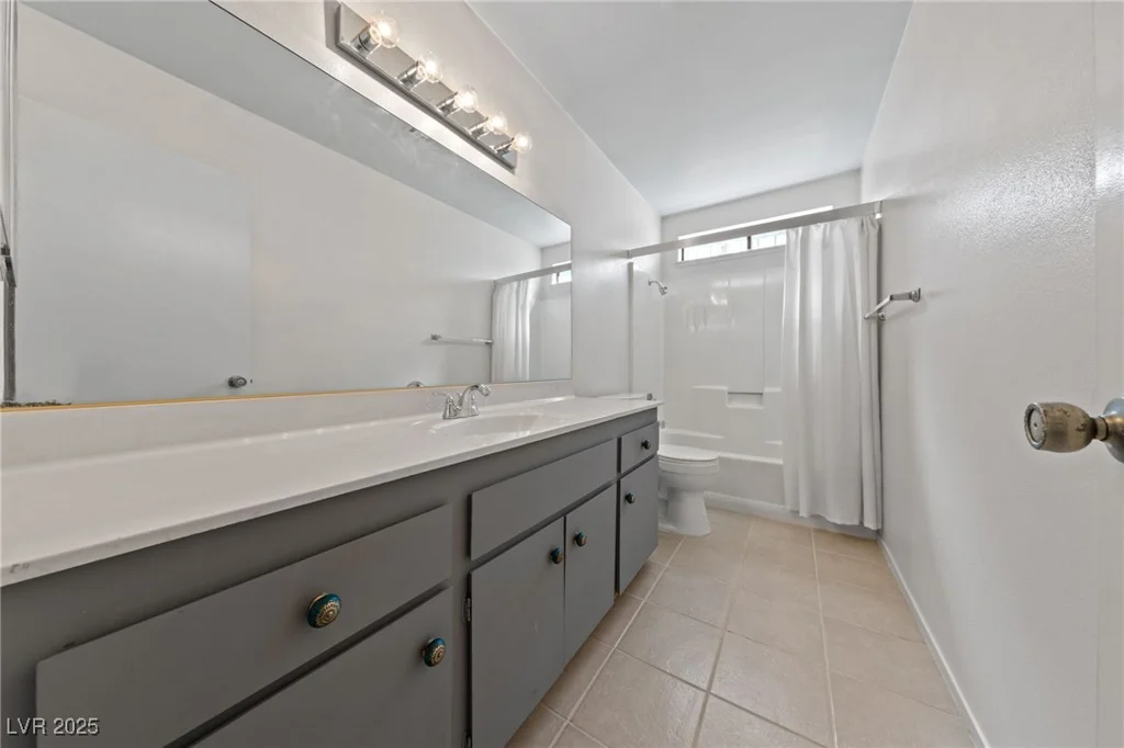 4594 Cabo, Las Vegas, NV 89121