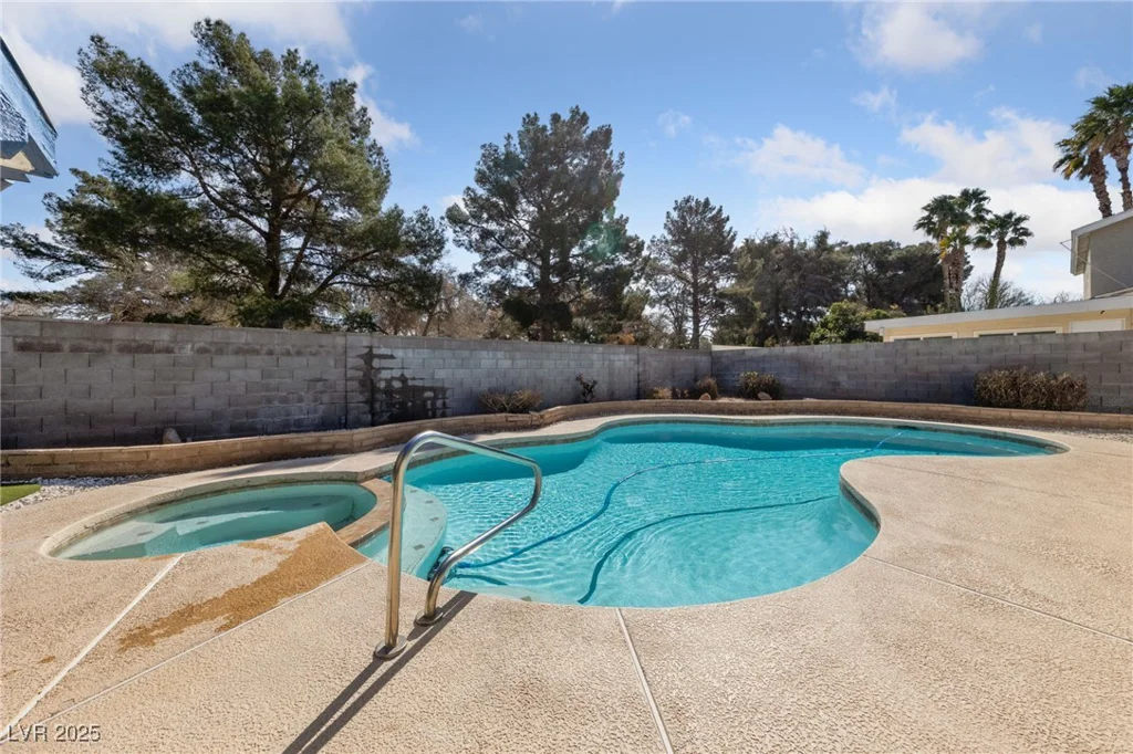 4594 Cabo, Las Vegas, NV 89121