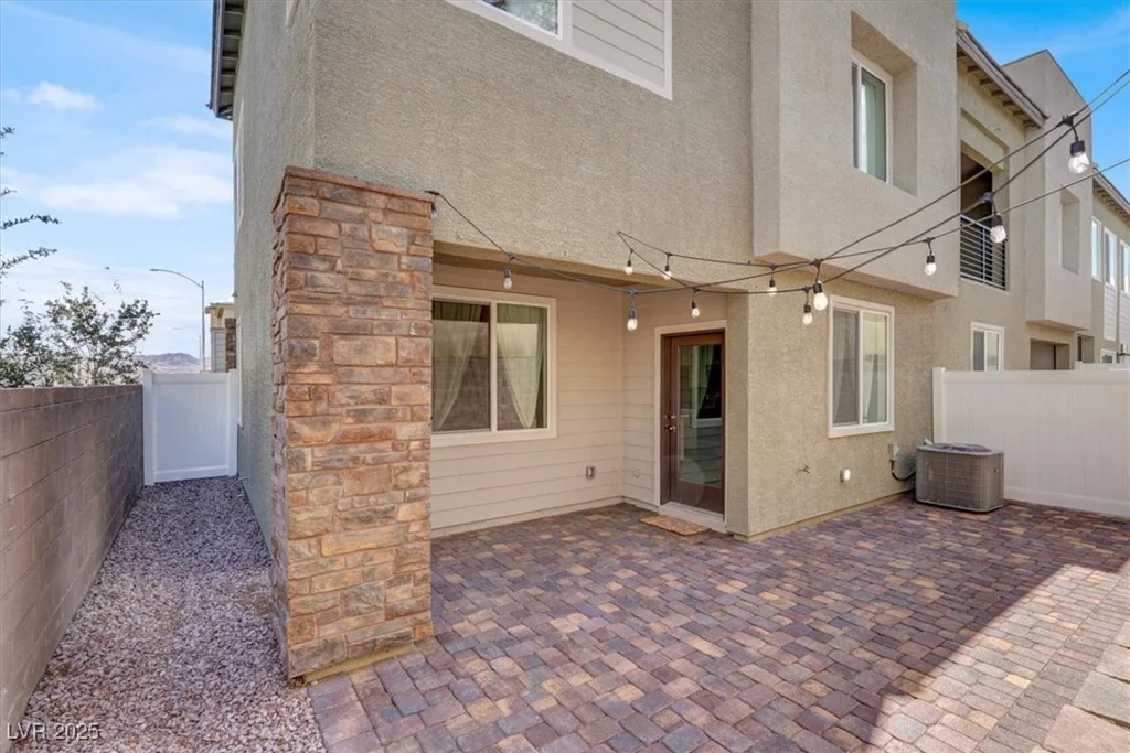 315 Owens Peak, Henderson, NV 89015