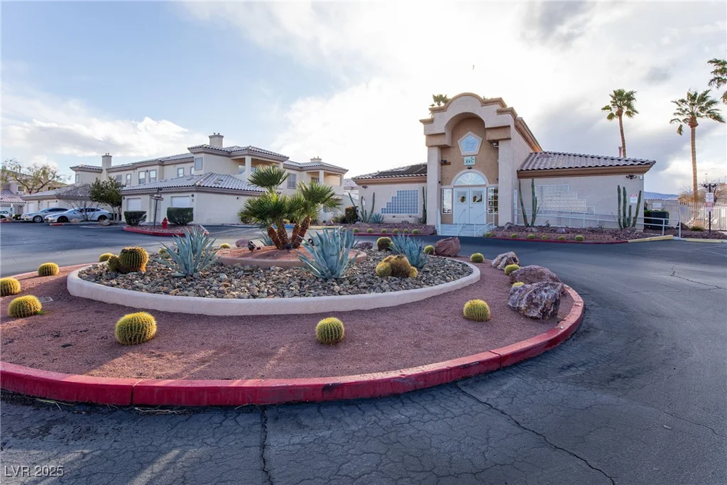 6700 Amarinta, Las Vegas, NV 89108