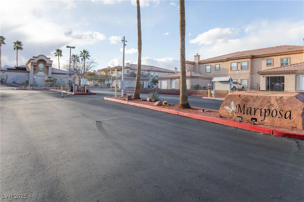 6700 Amarinta, Las Vegas, NV 89108