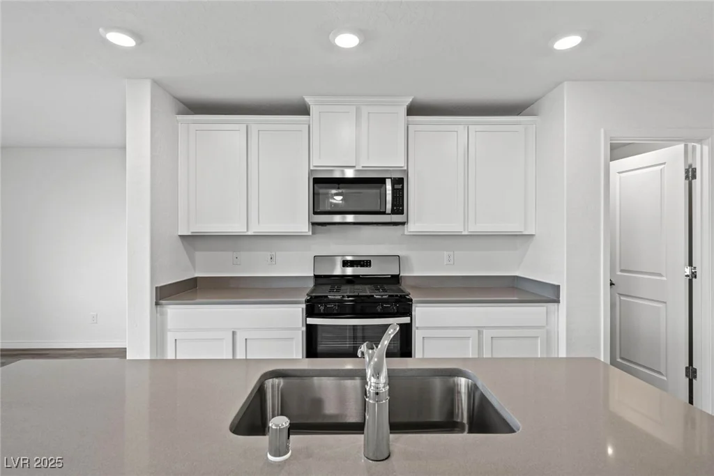 4244 Golden Sol, North Las Vegas, NV 89032