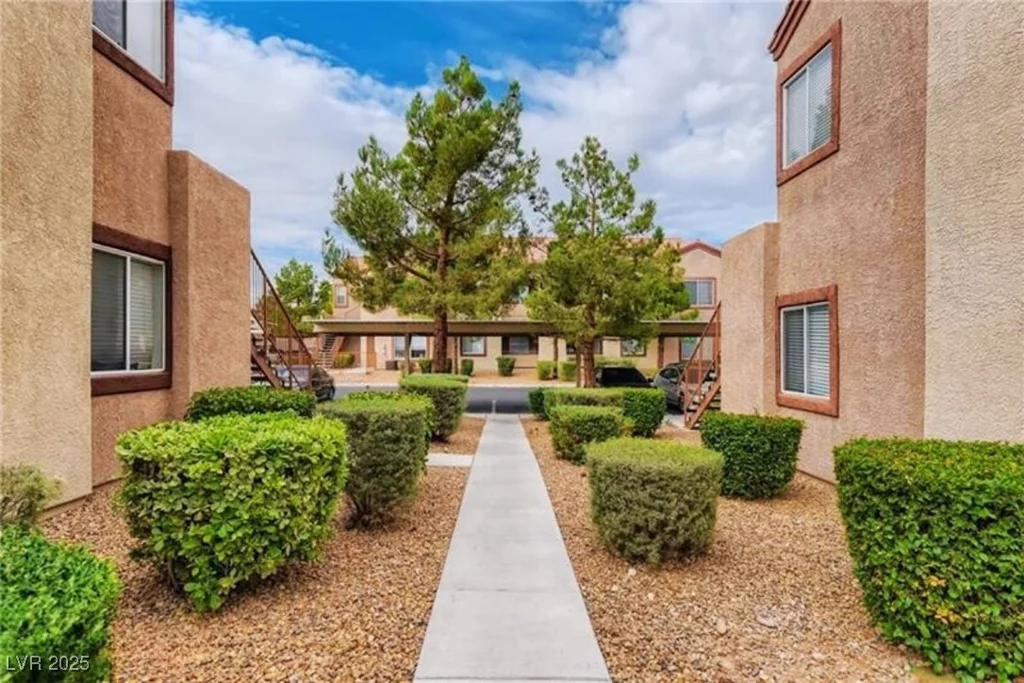 9580 Reno, Las Vegas, NV 89148