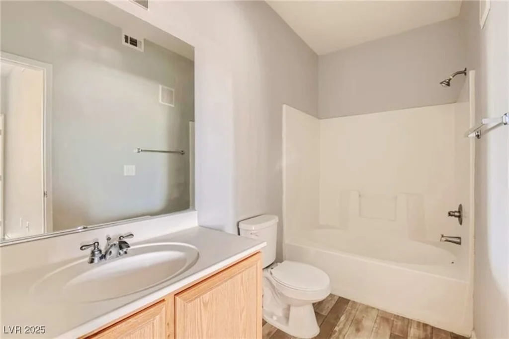 9580 Reno, Las Vegas, NV 89148