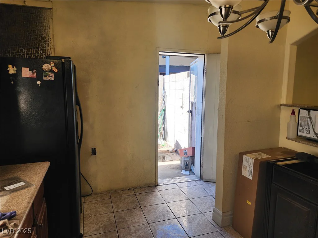 2746 Owens, North Las Vegas, NV 89030