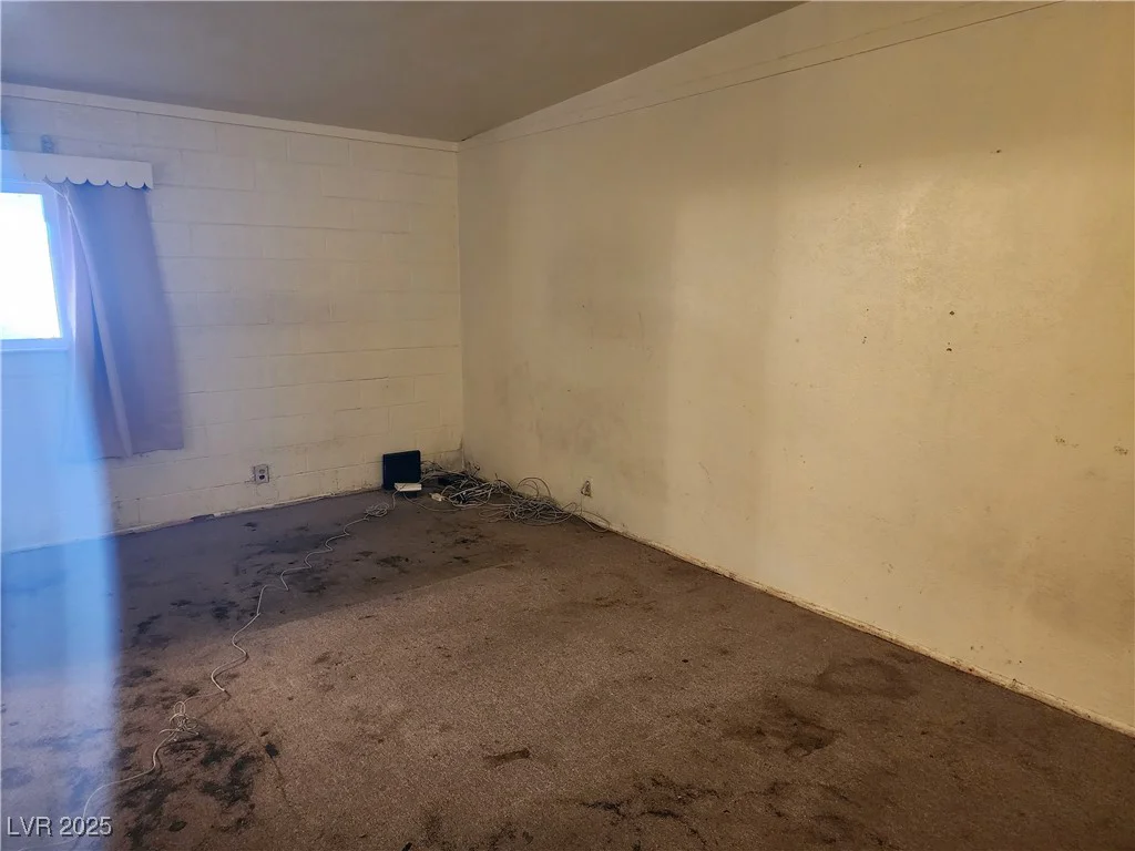 2746 Owens, North Las Vegas, NV 89030