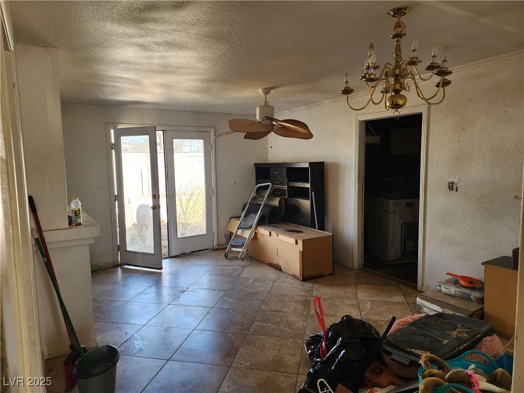 2746 Owens, North Las Vegas, NV 89030