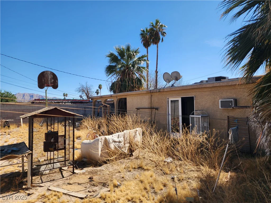 2746 Owens, North Las Vegas, NV 89030