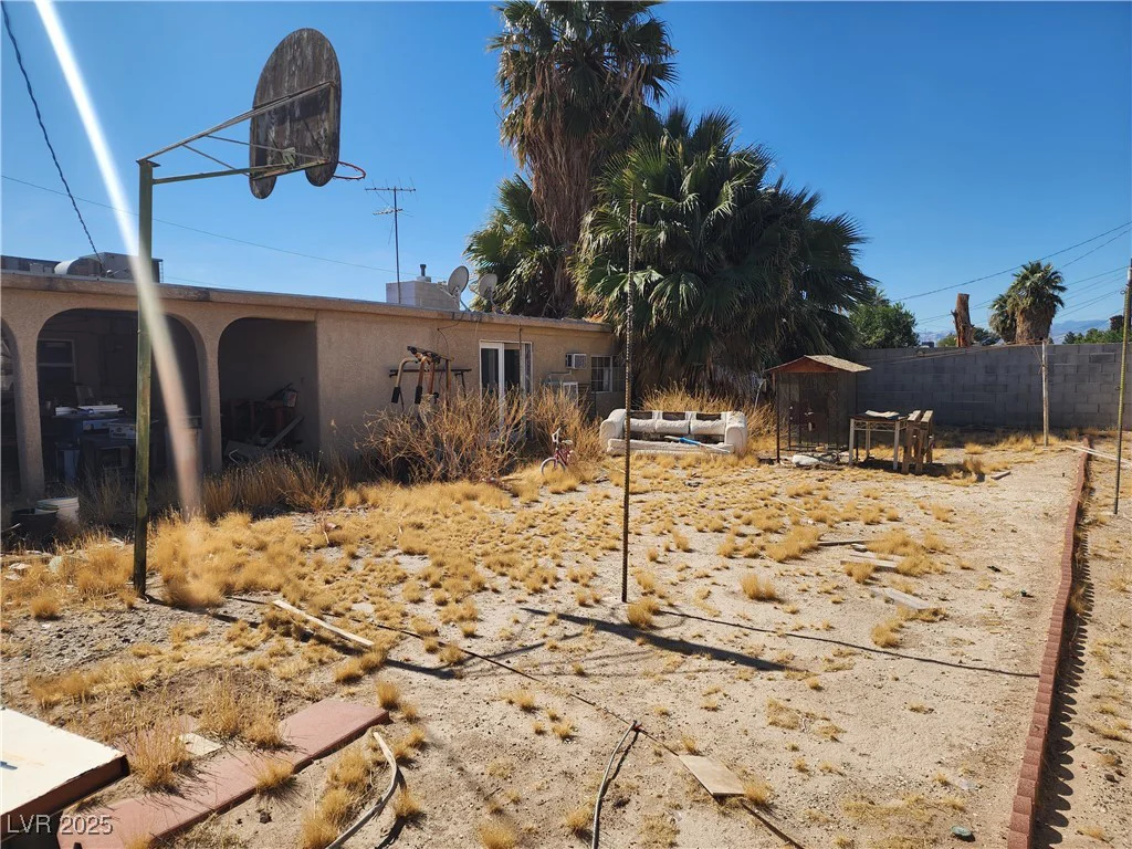 2746 Owens, North Las Vegas, NV 89030