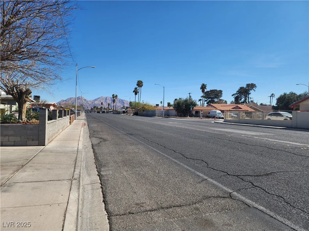 2746 Owens, North Las Vegas, NV 89030
