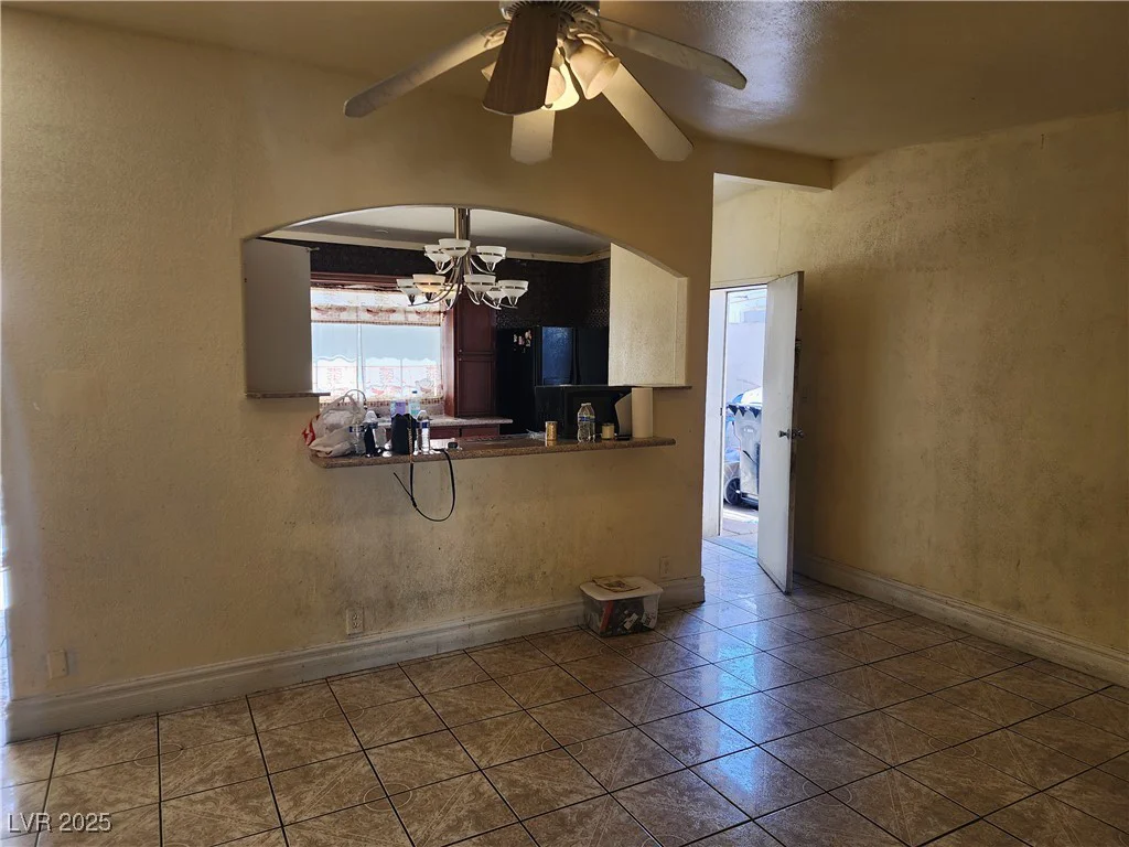 2746 Owens, North Las Vegas, NV 89030