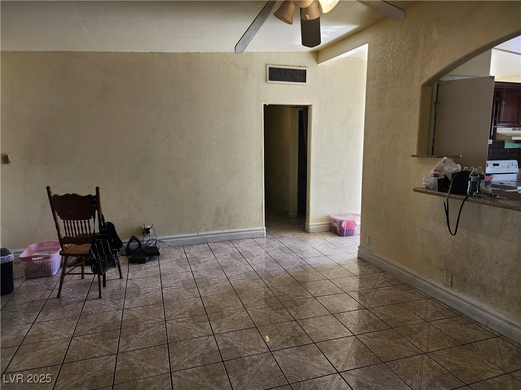 2746 Owens, North Las Vegas, NV 89030