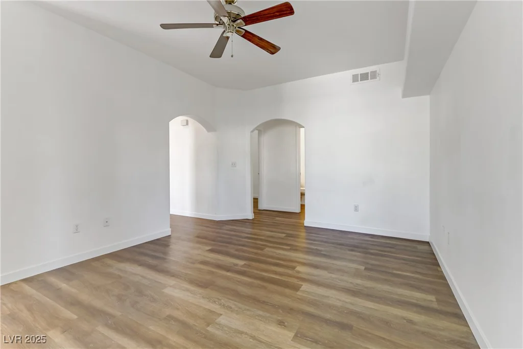 8408 Running Deer, Las Vegas, NV 89145