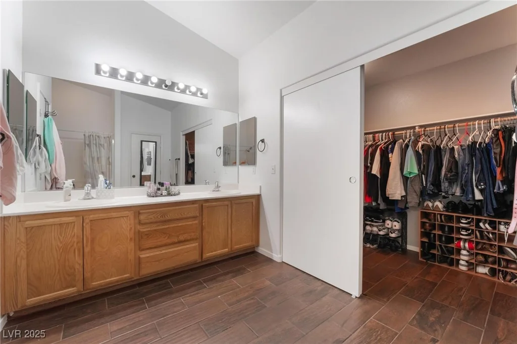 6552 Casamar, North Las Vegas, NV 89086