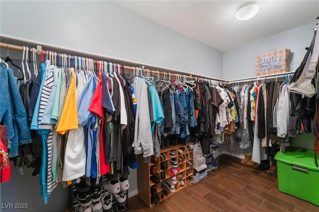 6552 Casamar, North Las Vegas, NV 89086