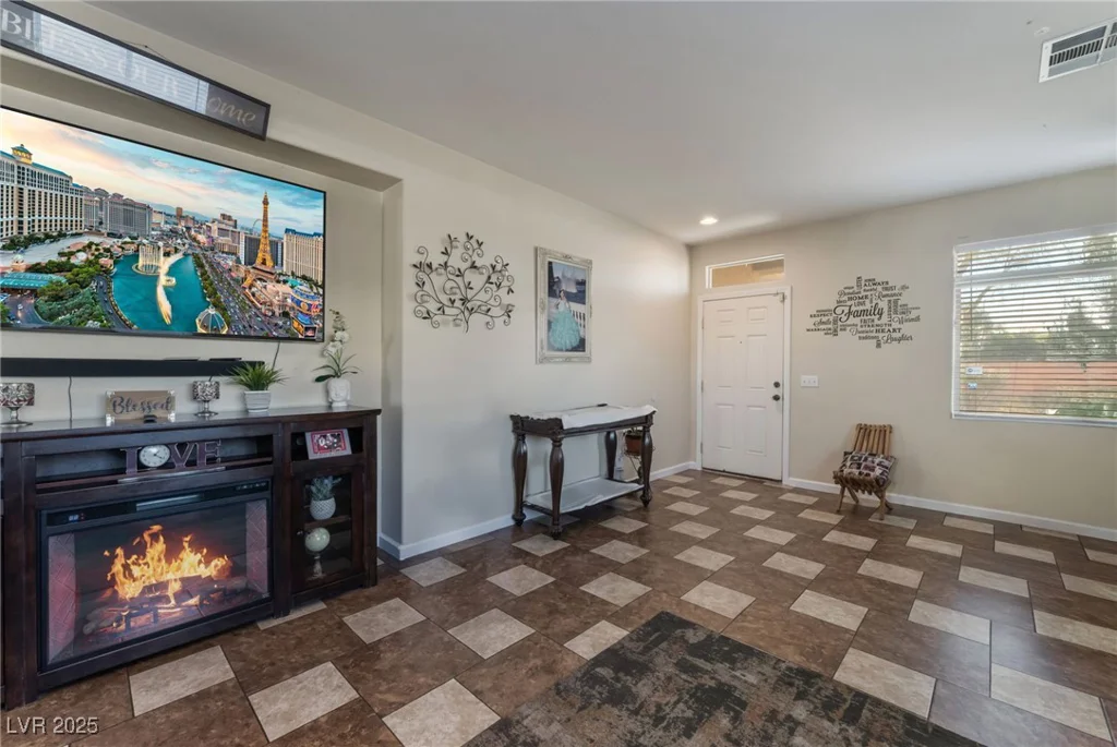 6552 Casamar, North Las Vegas, NV 89086
