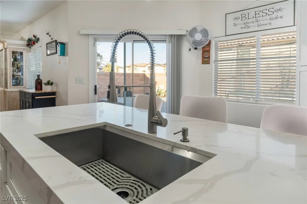 6552 Casamar, North Las Vegas, NV 89086