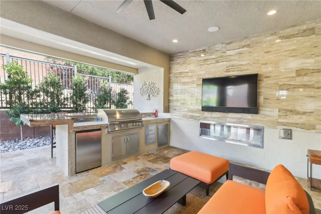 9938 Regency Canyon, Las Vegas, NV 89148