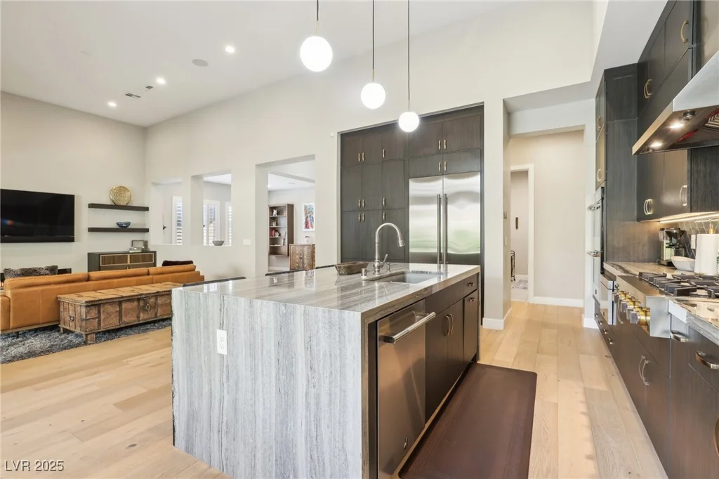 9938 Regency Canyon, Las Vegas, NV 89148