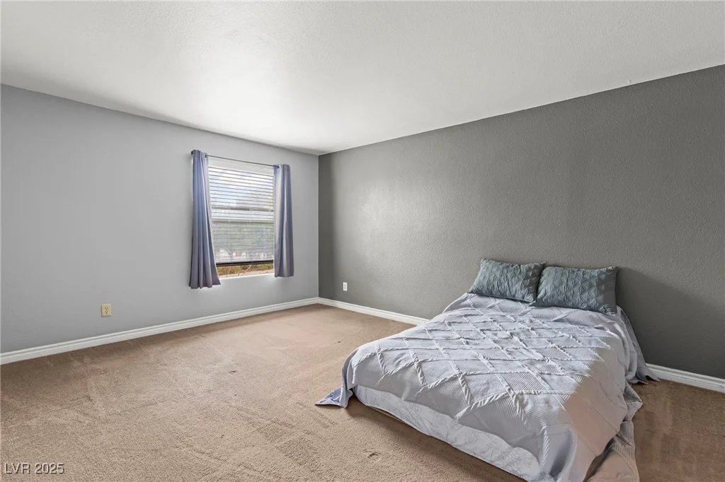 2451 Rainbow, Las Vegas, NV 89108