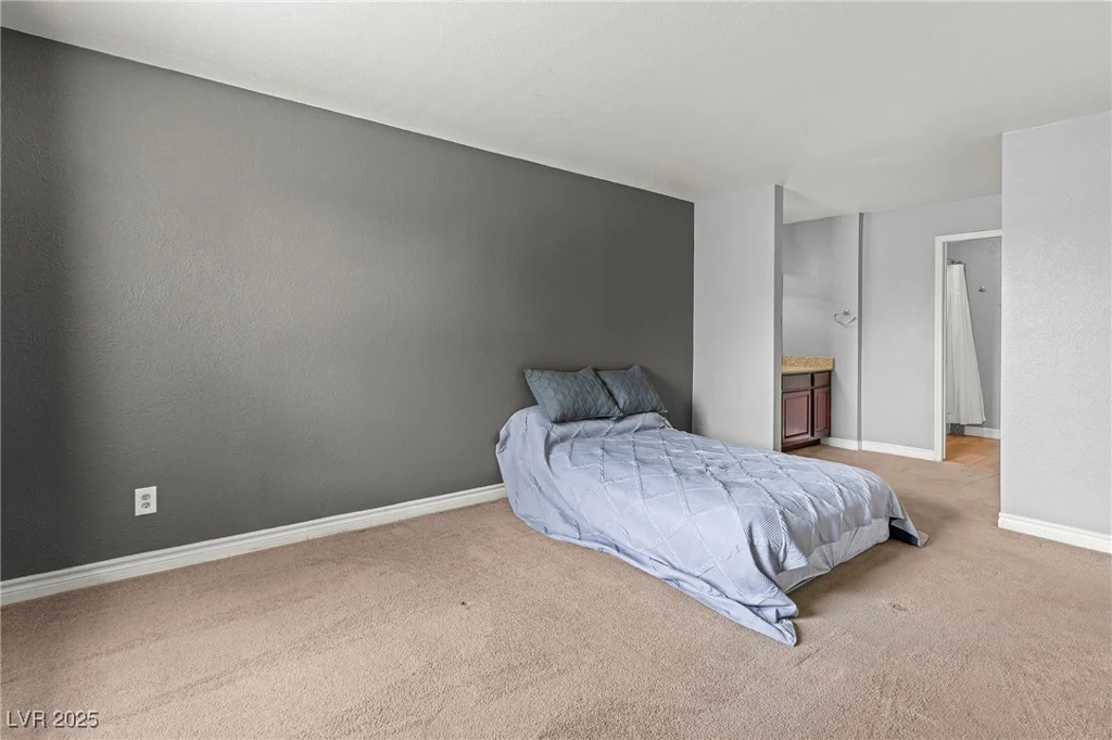 2451 Rainbow, Las Vegas, NV 89108