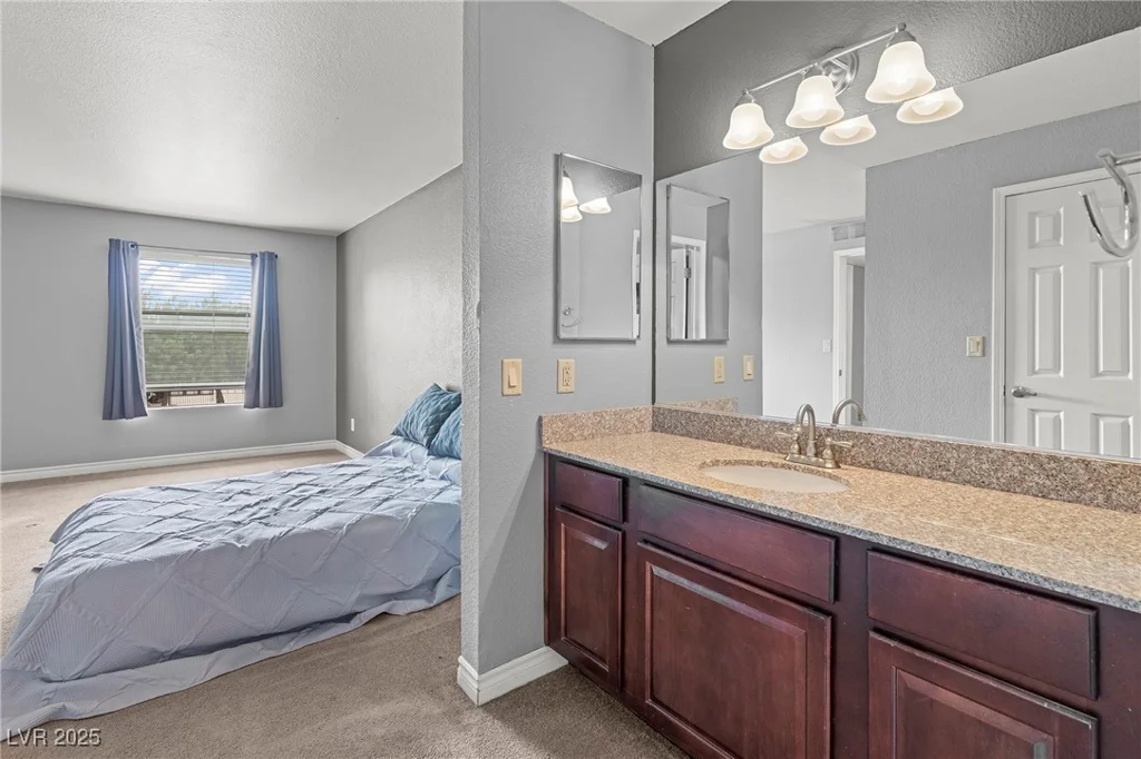 2451 Rainbow, Las Vegas, NV 89108