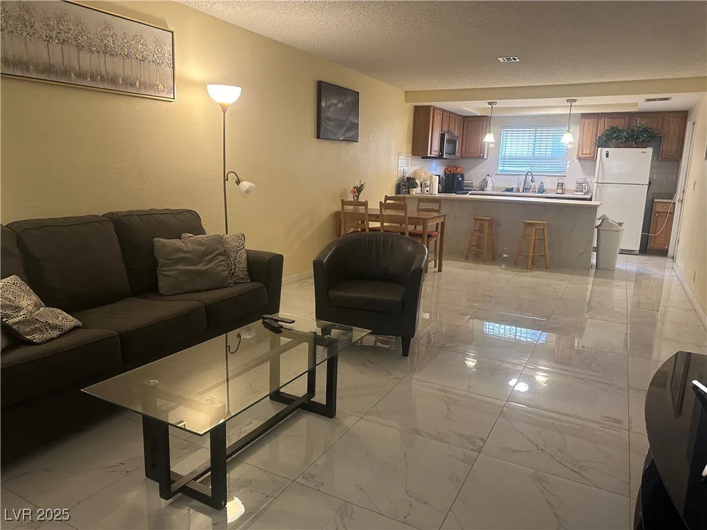 4454 Desert Inn, Las Vegas, NV 89102