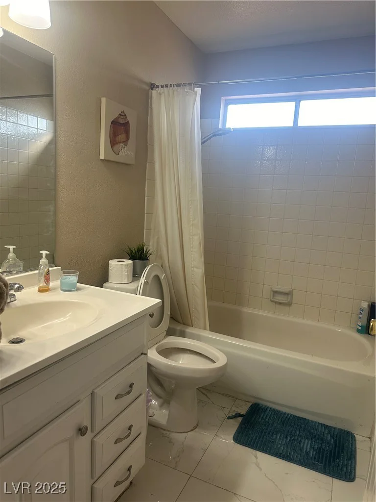 4454 Desert Inn, Las Vegas, NV 89102