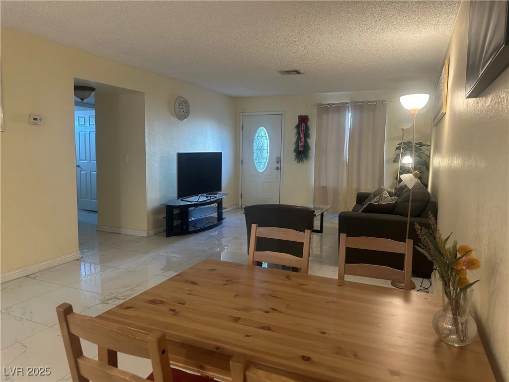 4454 Desert Inn, Las Vegas, NV 89102