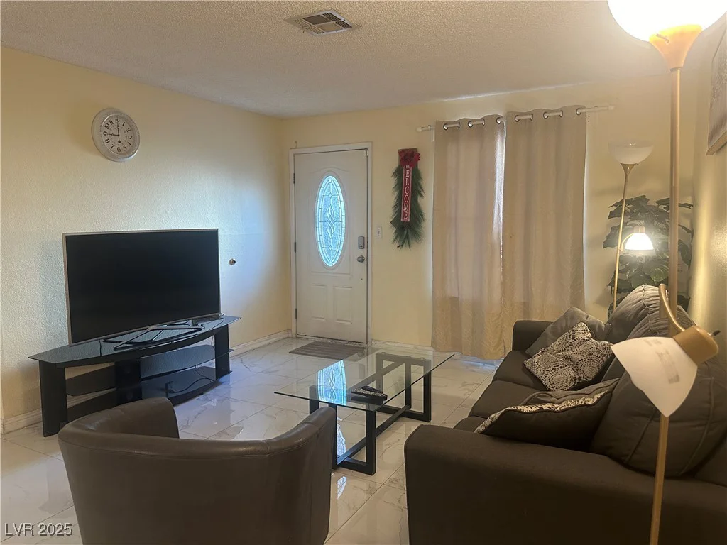 4454 Desert Inn, Las Vegas, NV 89102