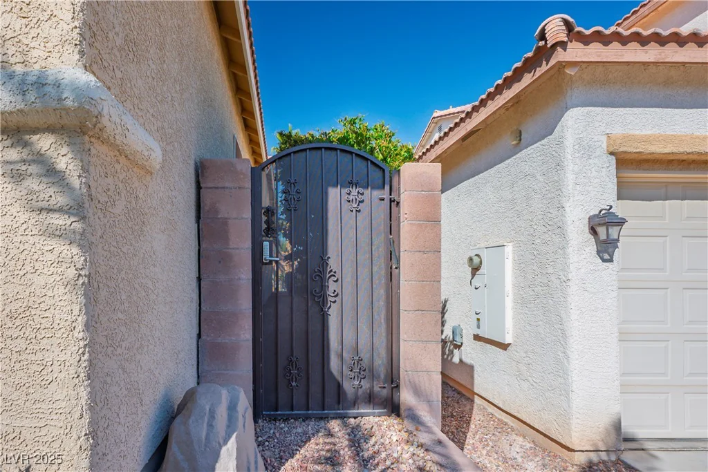 1516 Barrington Oaks, North Las Vegas, NV 89084