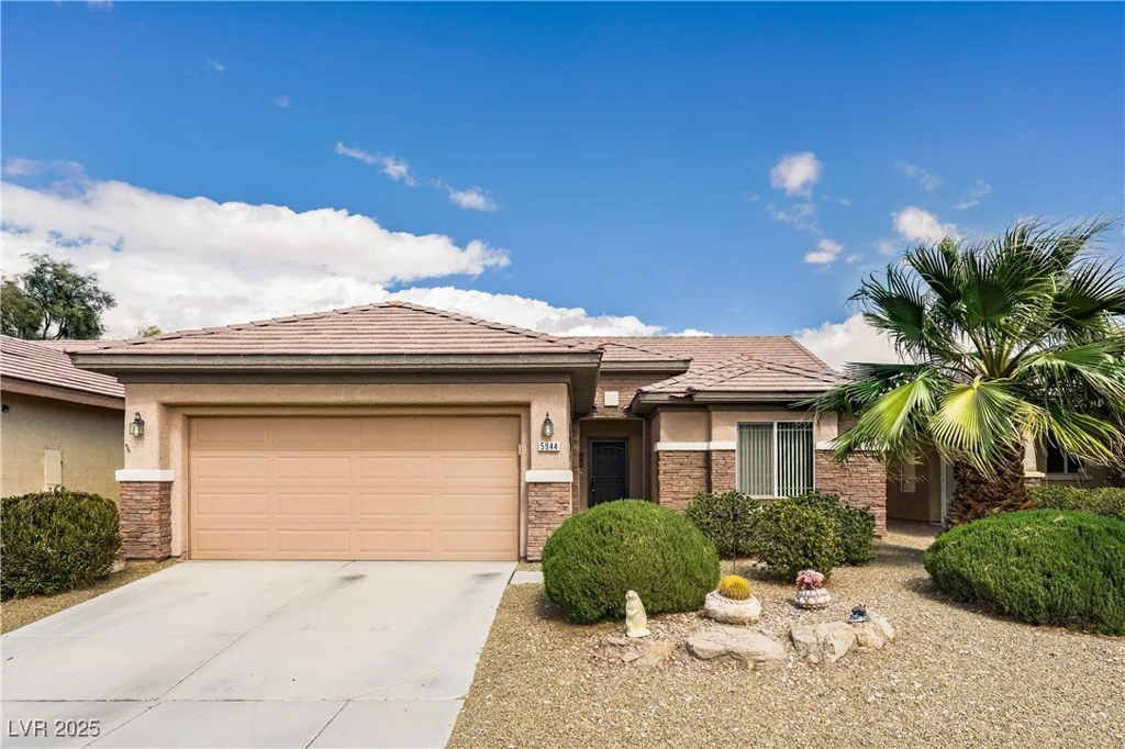 5944 Saddle Horse, Las Vegas, NV 89122