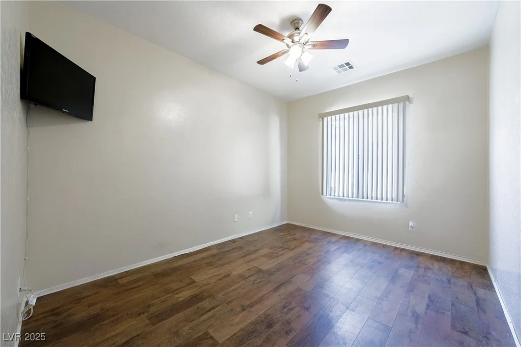 5944 Saddle Horse, Las Vegas, NV 89122