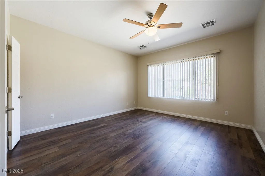 5944 Saddle Horse, Las Vegas, NV 89122