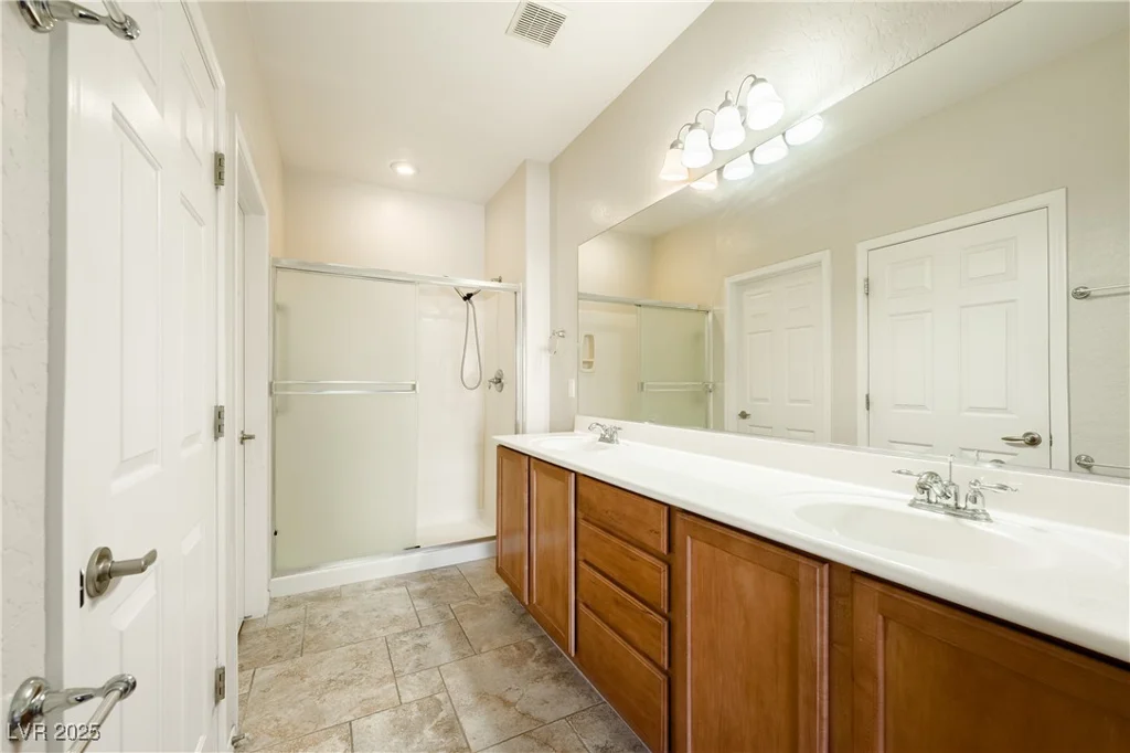 5944 Saddle Horse, Las Vegas, NV 89122