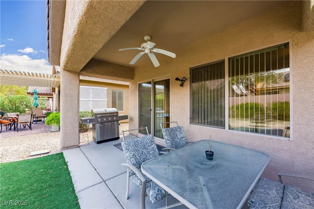 5944 Saddle Horse, Las Vegas, NV 89122