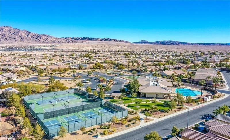 5944 Saddle Horse, Las Vegas, NV 89122