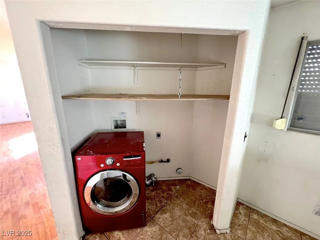 2228 Saint Paul, Las Vegas, NV 89104