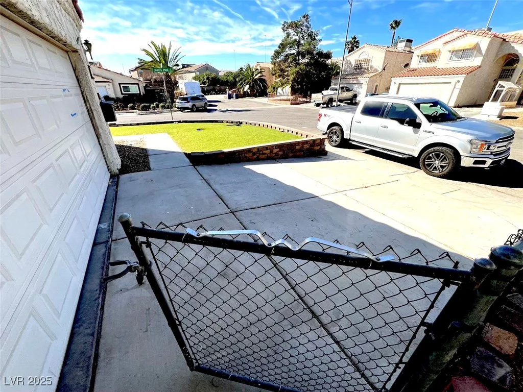 2228 Saint Paul, Las Vegas, NV 89104