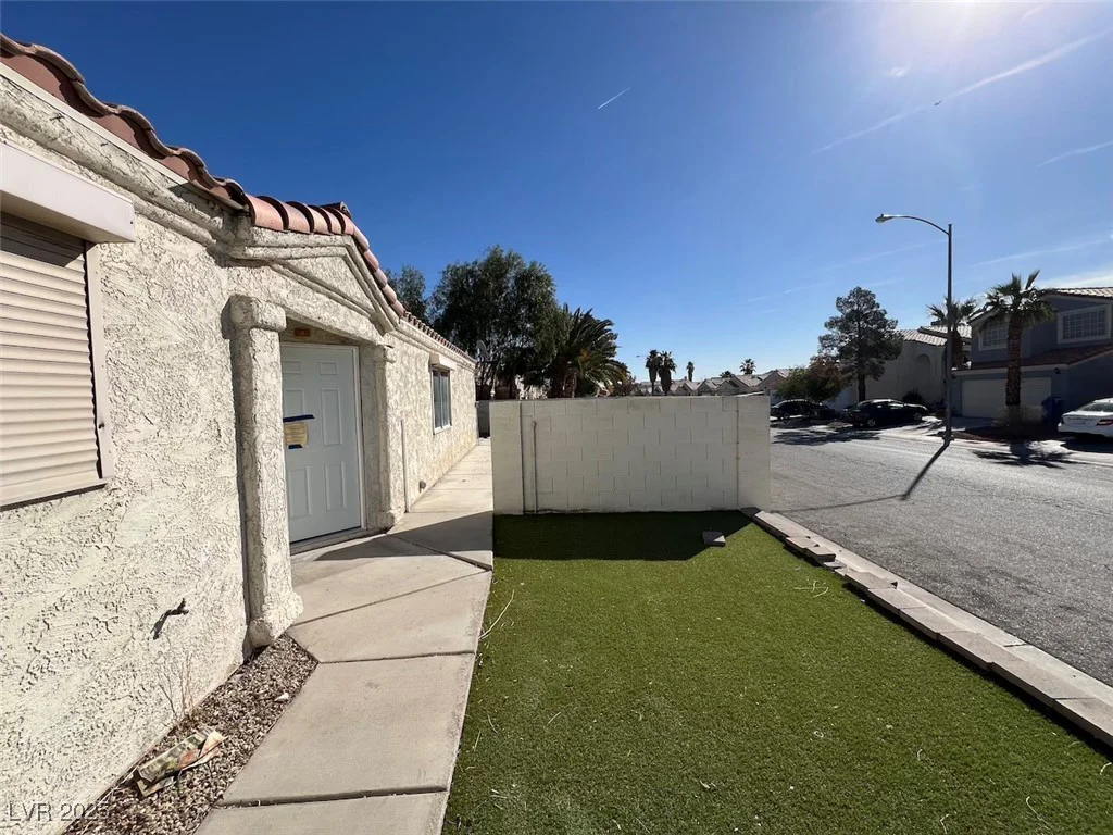 2228 Saint Paul, Las Vegas, NV 89104